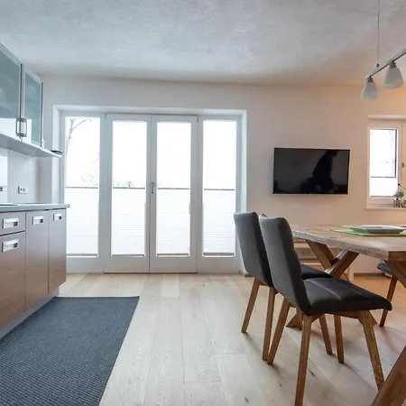 公寓 豪斯安姆斯坦酒店 *